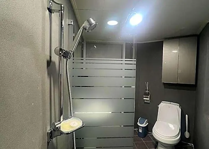 Modern Clean House In Gangnam 301 ホテル 2*